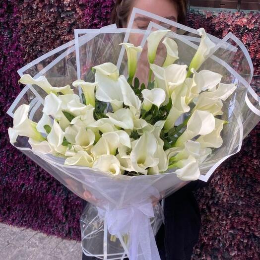Букет из 51 белой каллы