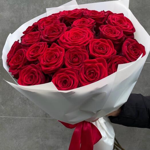 Bouquet of red roses 29 pieces