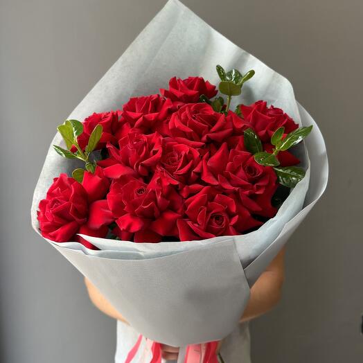 15 French Red Roses