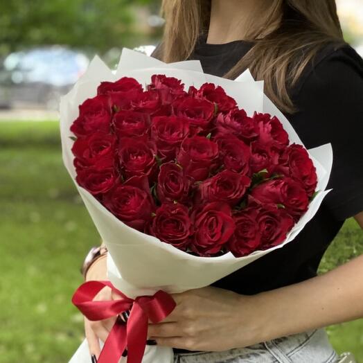 25 элитных роз