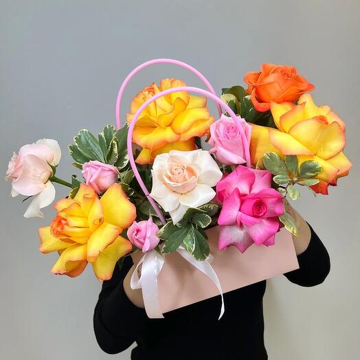 Корзина с цветами