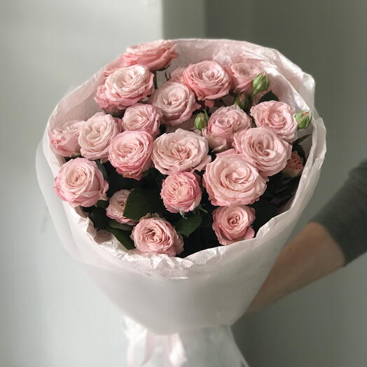 7 пионовидных кустовых роз Бомбастик M букет 31 Buket flowers