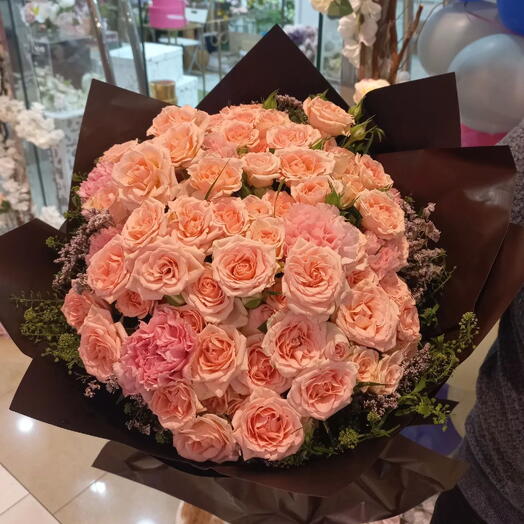 Luminescent Blush Rose Bouquet