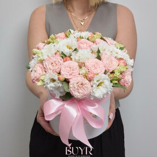 Цветы в коробке эустома бомбастик