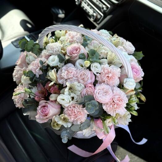 Нежная авторская корзина🤍🌸