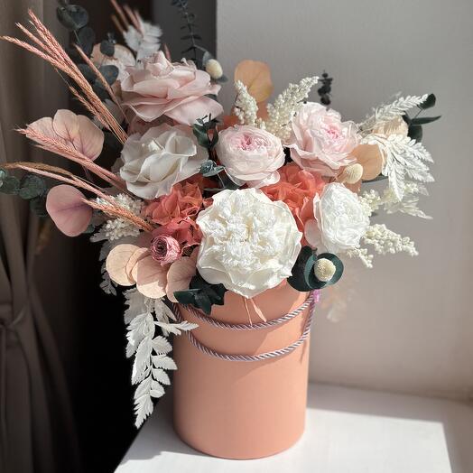 Цветы в коробке