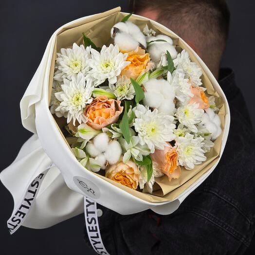 Авторский букет "Karry 🌸" с пионовидными розами