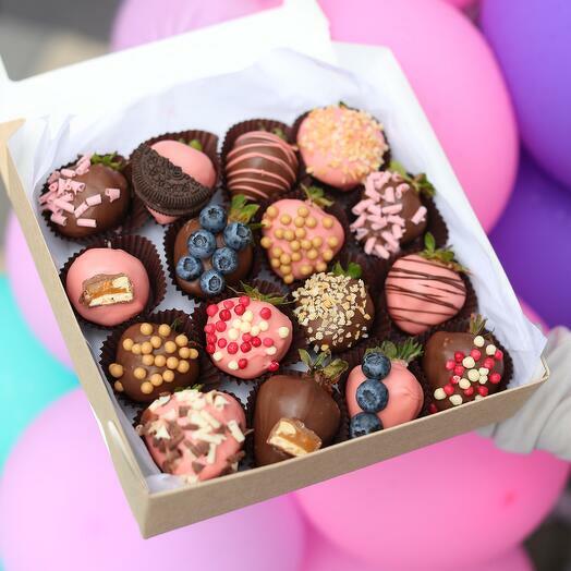 Клубника в шоколаде 16 шт