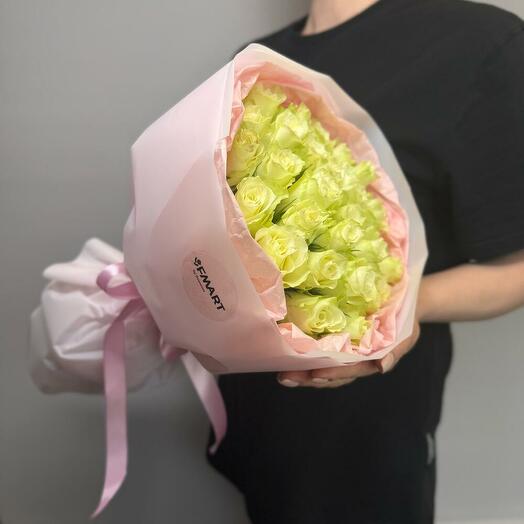 Букет из белых кенийских роз