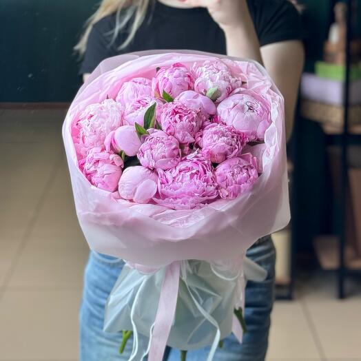 Розовые пионы в упаковке 15 штук
