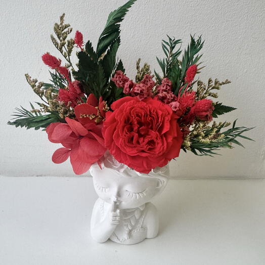 Букет мини композиция из стабилизированных цветов и сухоцветов «Мечтательница ред» подарок красный