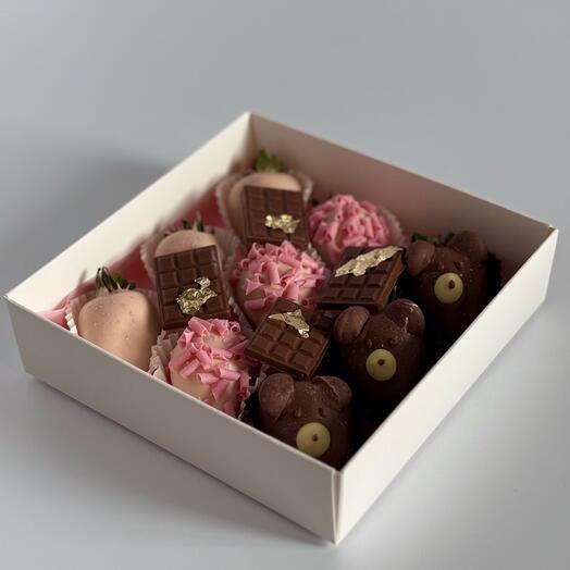 Набор клубники в шоколаде "Мишки"