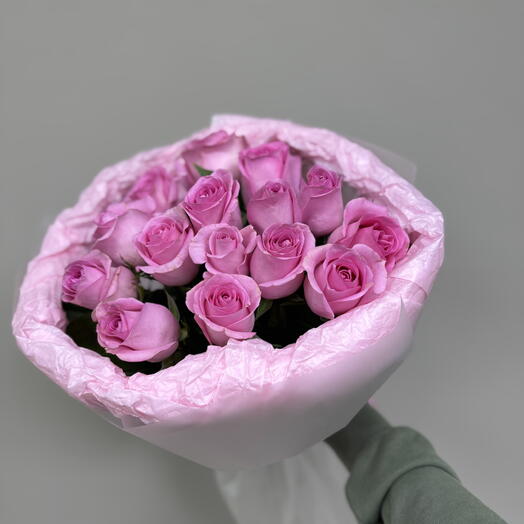 Букет из розовых роз