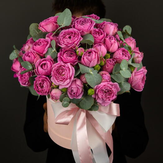 Кустовые пионовидные розы Misty Bubbles в коробке ️