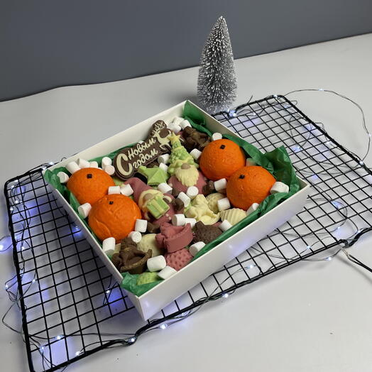 Набор шоколада и зефирных мандаринок «С Новым годом»