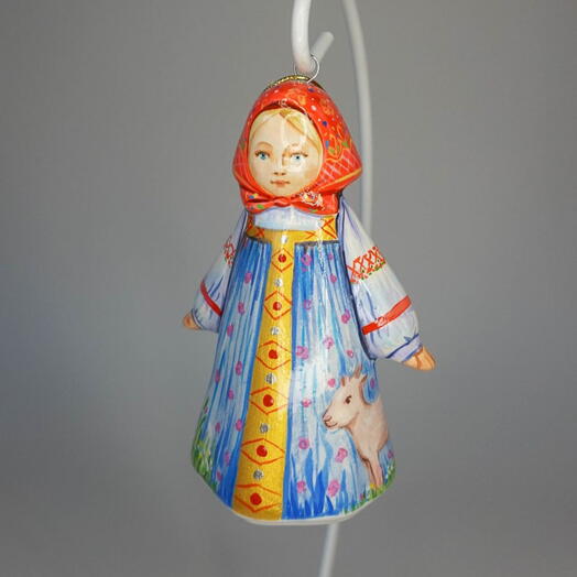 Алёнушка. Фарфоровая ёлочная игрушка с ручной росписью