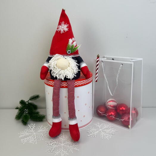 Новогодний сувенир Гном ручной работы