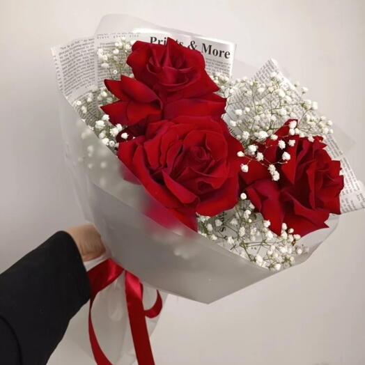 Цветы маленький букет красное белое