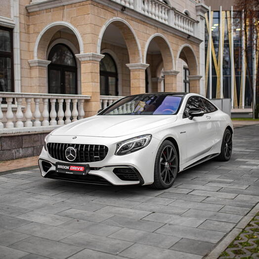 Подарочный сертификат «Аренда автомобиля Mercedes S63 coupe AMG» (1 сутки, 1 человек)