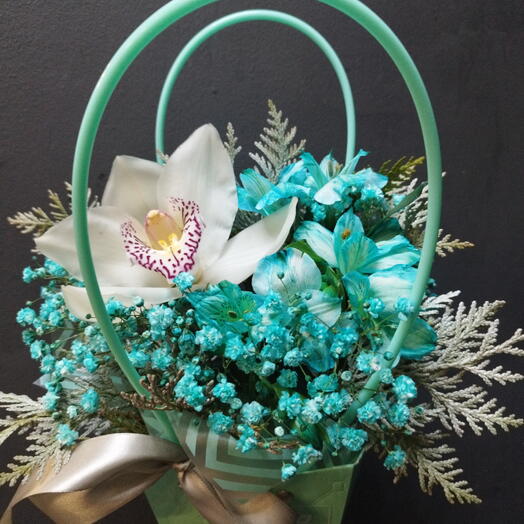 Сумочка Бирюза с орхидей, альстромерией, гипсафилой