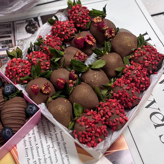 Малинка 🍫🍓