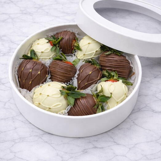 Шоколадқа батқан құлпынай-10 дана