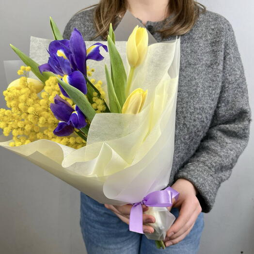 Букет-комплимент на 8 марта