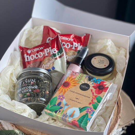 Подарочный набор с чокопаем и чаем