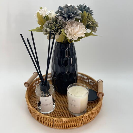 Интерьерная композиция "Grey Bloom Essence"