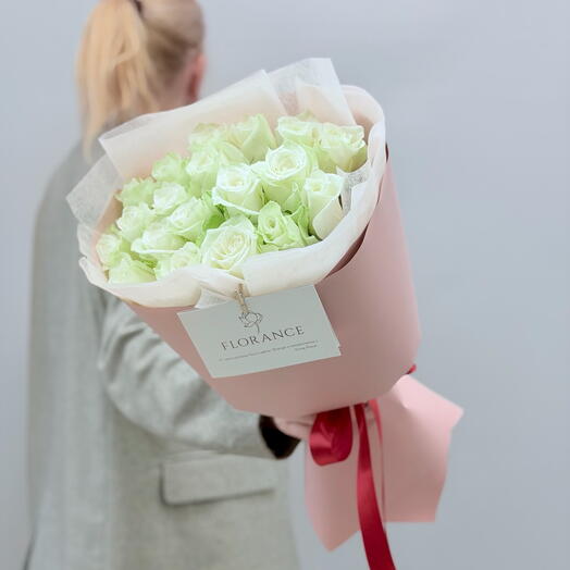 Букет 19 роз белых «Love forever»