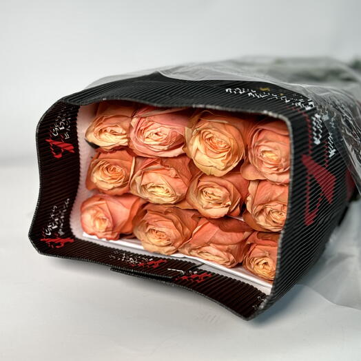 Пачка Роз Кахала 25шт (50см)