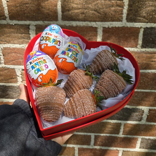 Клубника в шоколаде Callebaut и Киндер сюрприз Kinder surprise