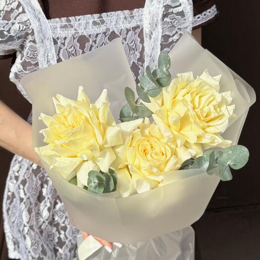 Ажурные розы с эвкалиптом