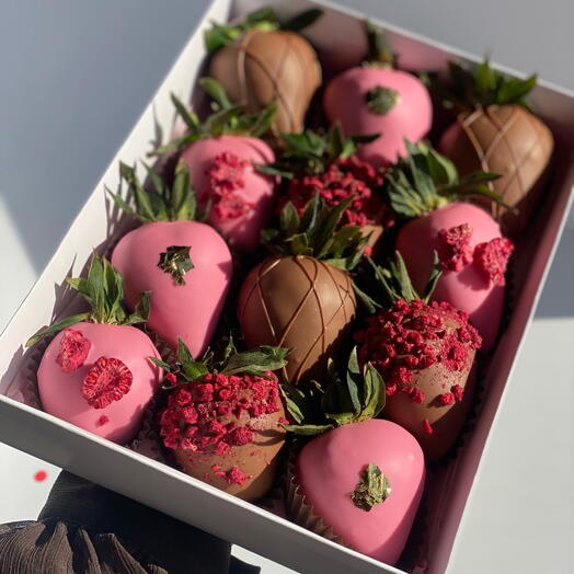 Набор Sweet Berry из клубники в шоколаде