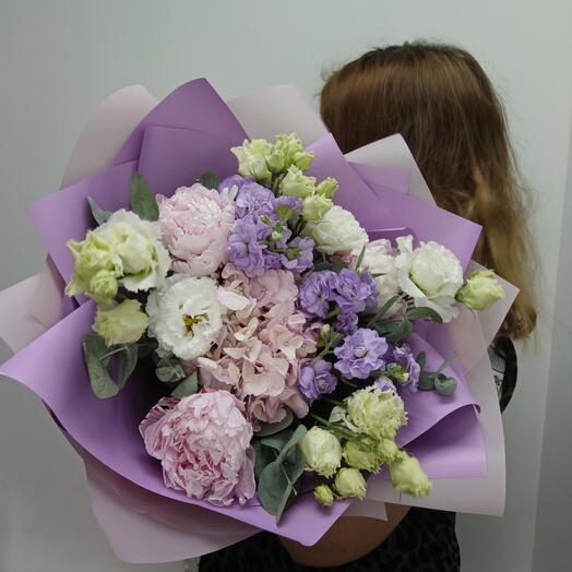 Букет пион, гортензия, эустома, маттиола, эвкалипт 0004566