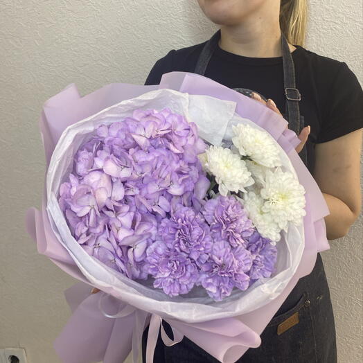 Фиолетовая нежность 💜 Авторский букет с фиолетовой гортензией, диантусами и хризантемой)