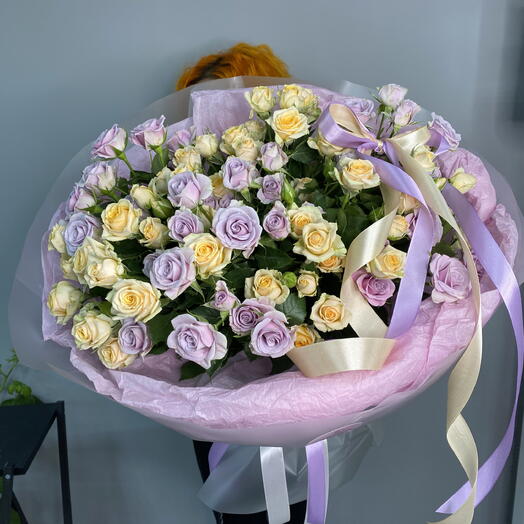 Букет с 15 кустовыми розами