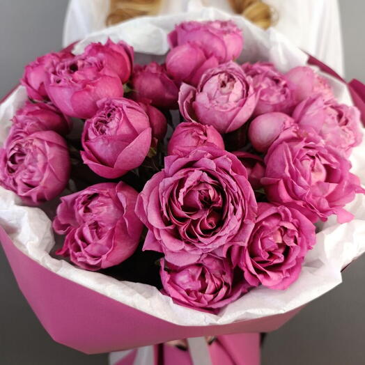 Розы малиновые кустовые💟 9 шт
