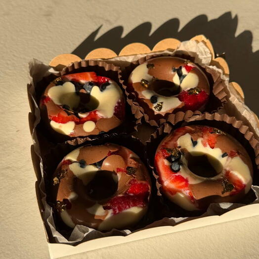 Berry Donuts 🍓 Ягодные пончики 4 штуки