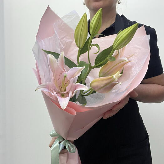 Букет из изысканной лилии моно