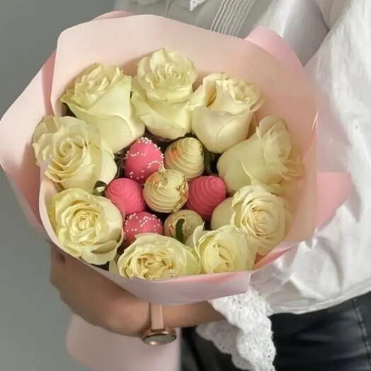 Бекет клубника и розы