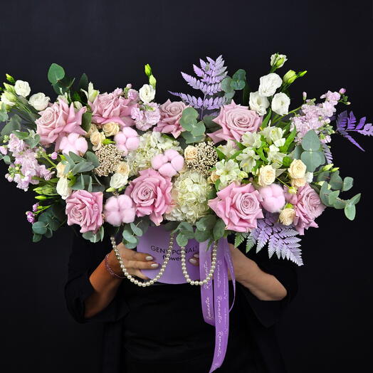 Композиция "Дикий ангел 🌸" с пионовидными розами