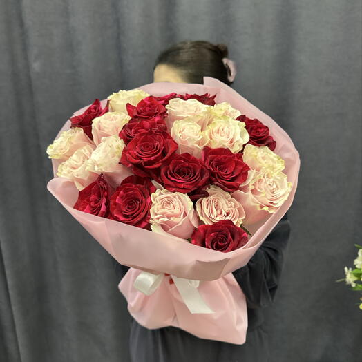 Букет из микса роз