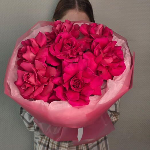 Букет "Love" малиновых роз