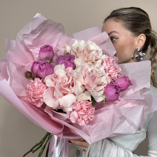 Яркий и нежный букет роз🌸