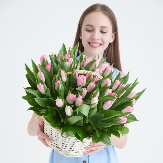 Розовое счастье 51 тюльпан