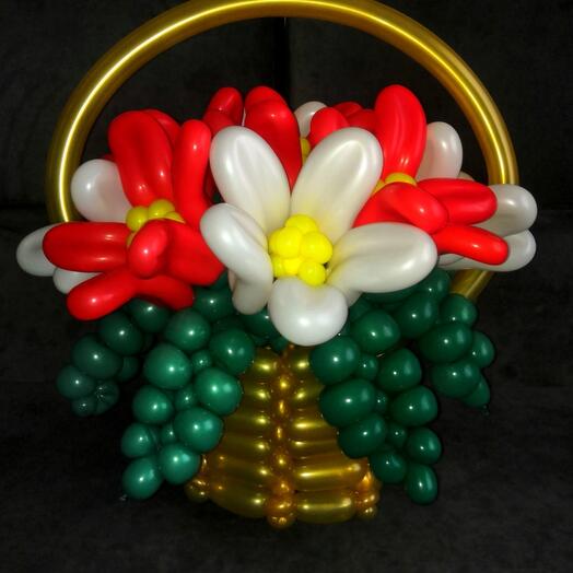 Корзина с 9 цветками