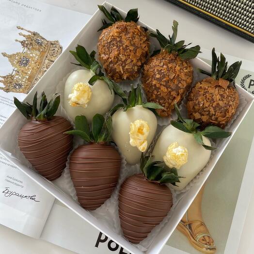 Клубника в шоколаде «Карамель» - 9-12 шт / маме