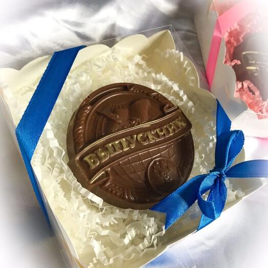 Chocolate medallion "Graduate"