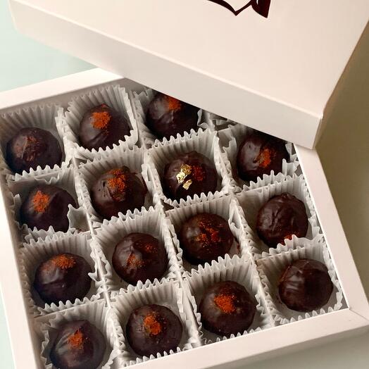 Juego de 16 trufas de pimienta de cayena